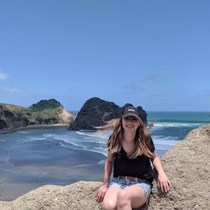 Meet your Posher, Victoria